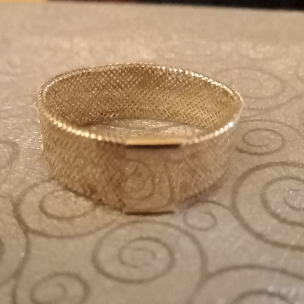 10karat yellow gold Mesh ring